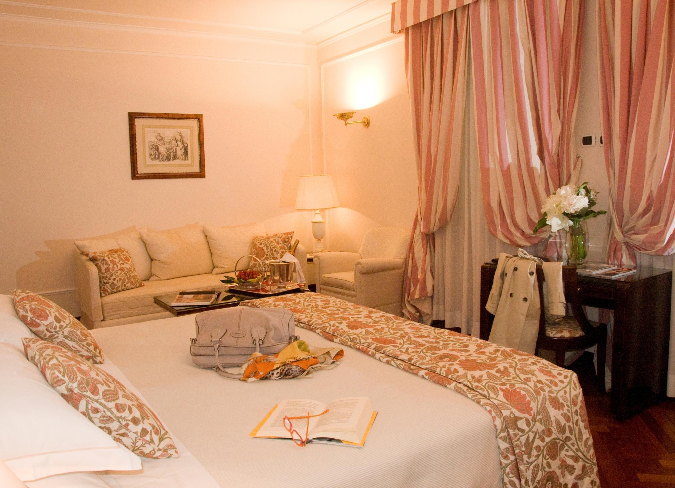 Hotel De La Ville Firenze Esterno foto