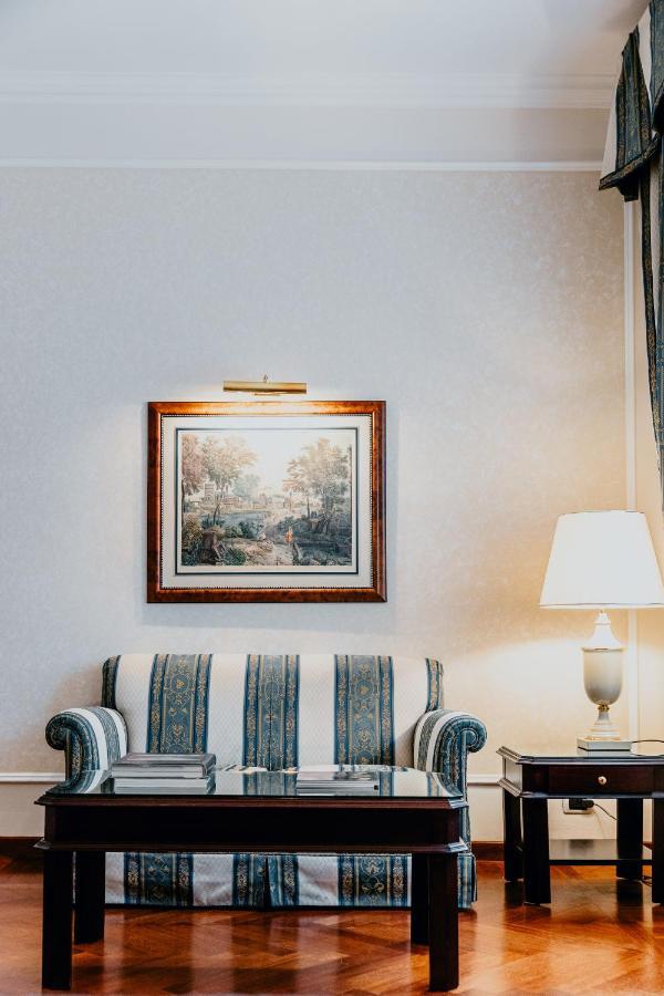 Hotel De La Ville Firenze Esterno foto
